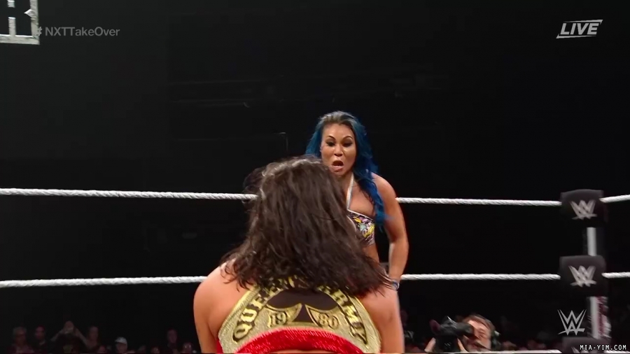 WWE_NXT_TakeOver_Toronto_2019_720p_WEB_h264-HEEL_mp40928.jpg