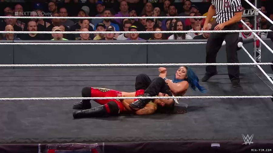 WWE_NXT_TakeOver_Toronto_2019_720p_WEB_h264-HEEL_mp40932.jpg