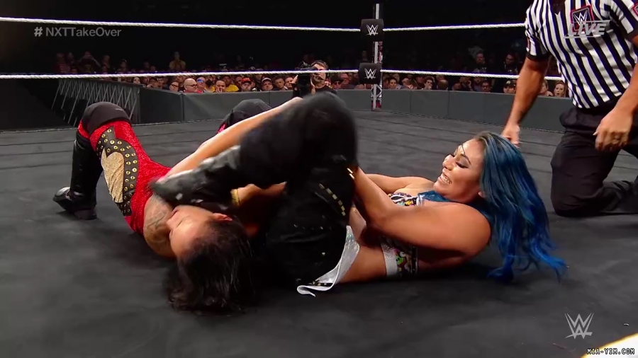 WWE_NXT_TakeOver_Toronto_2019_720p_WEB_h264-HEEL_mp40944.jpg