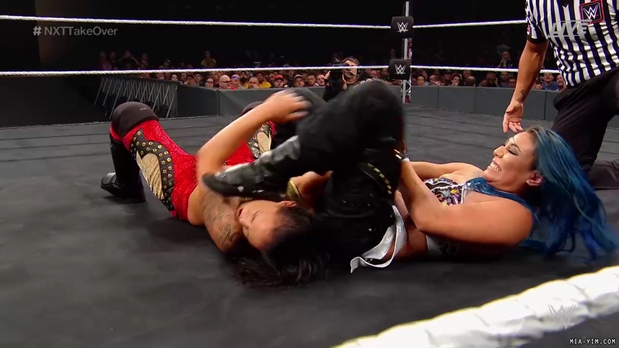 WWE_NXT_TakeOver_Toronto_2019_720p_WEB_h264-HEEL_mp40946.jpg