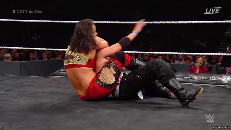 WWE_NXT_TakeOver_Toronto_2019_720p_WEB_h264-HEEL_mp40956.jpg