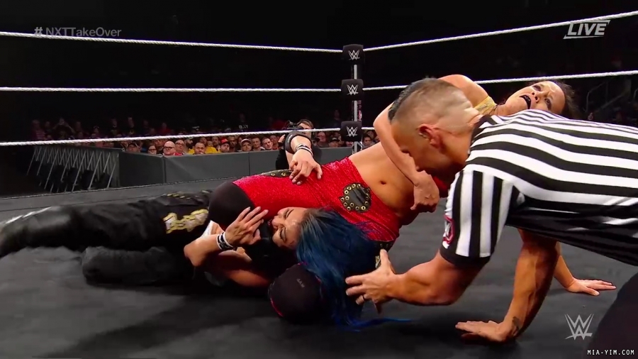 WWE_NXT_TakeOver_Toronto_2019_720p_WEB_h264-HEEL_mp40981.jpg