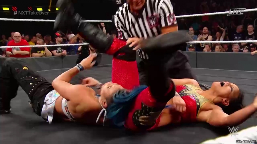 WWE_NXT_TakeOver_Toronto_2019_720p_WEB_h264-HEEL_mp40988.jpg