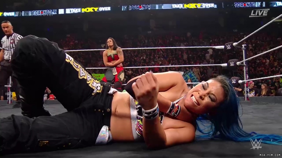 WWE_NXT_TakeOver_Toronto_2019_720p_WEB_h264-HEEL_mp41026.jpg